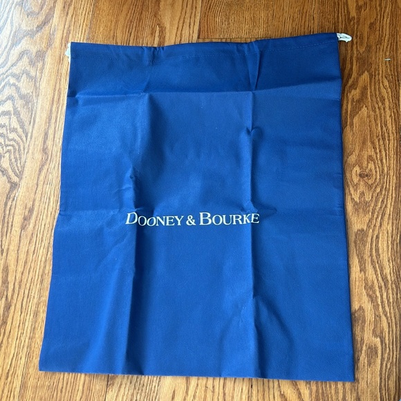 BRAND NEW Dooney & Bourke Pebble Grain Small Lexington Bag! - Picture 5 of 6